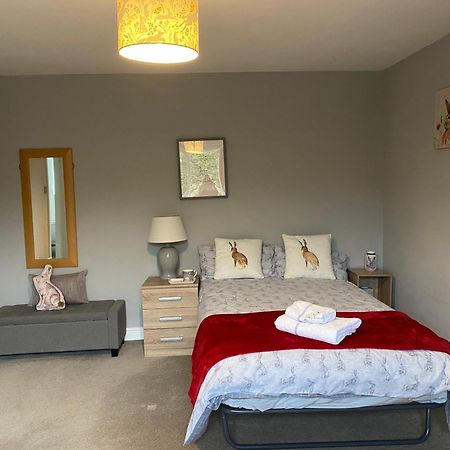 Little Hare Lodge - Spacious 2 Bedroom Attached Bungalow Woodhall Spa Bagian luar foto