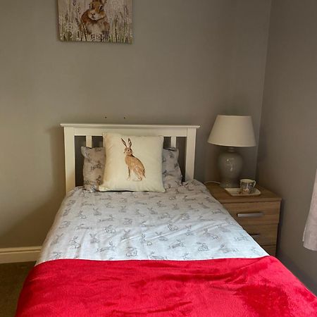 Little Hare Lodge - Spacious 2 Bedroom Attached Bungalow Woodhall Spa Bagian luar foto